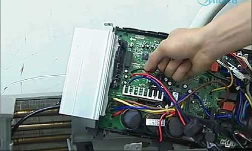 加查美的空调电话是多少